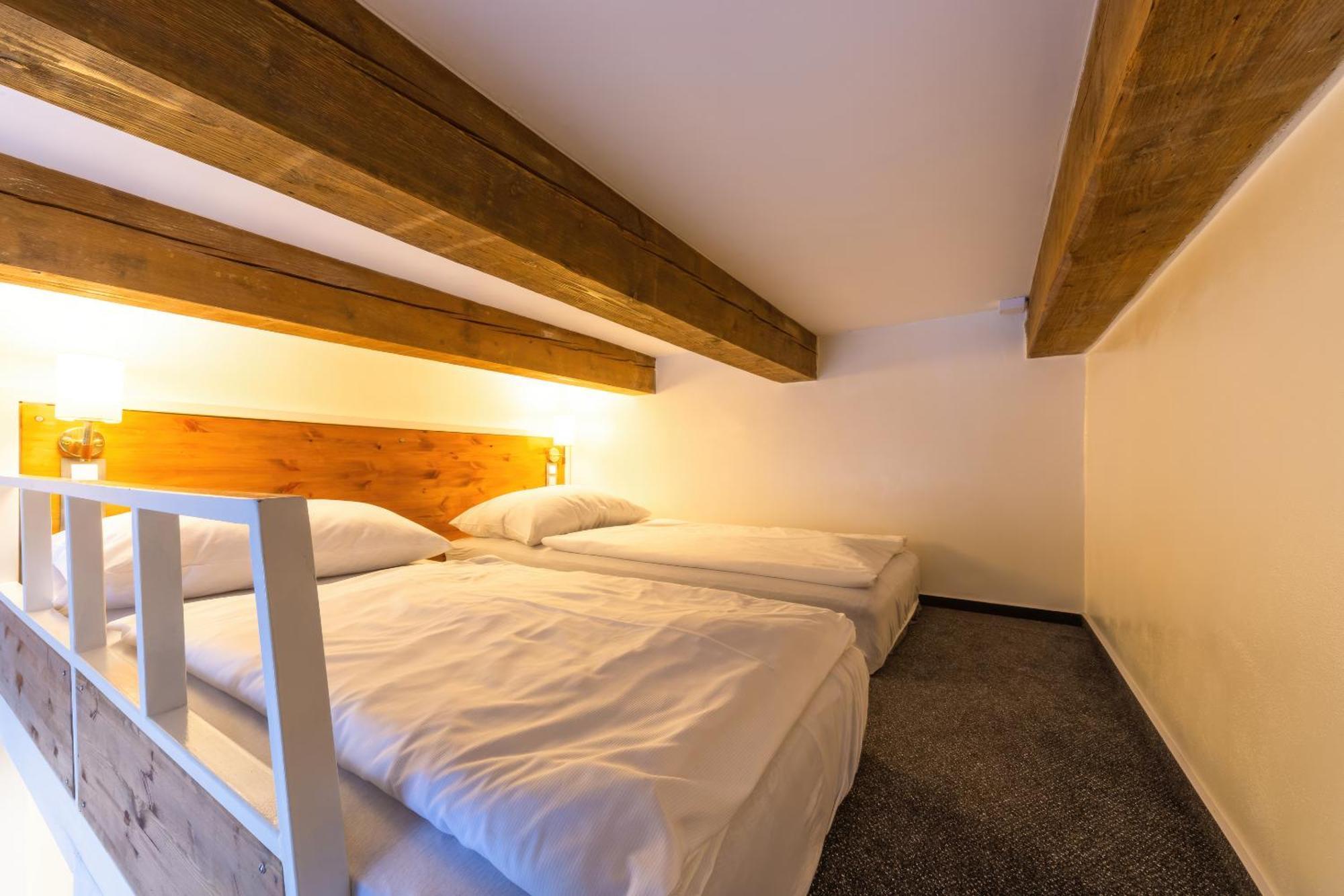 S42 Hotel Prag Oda fotoğraf