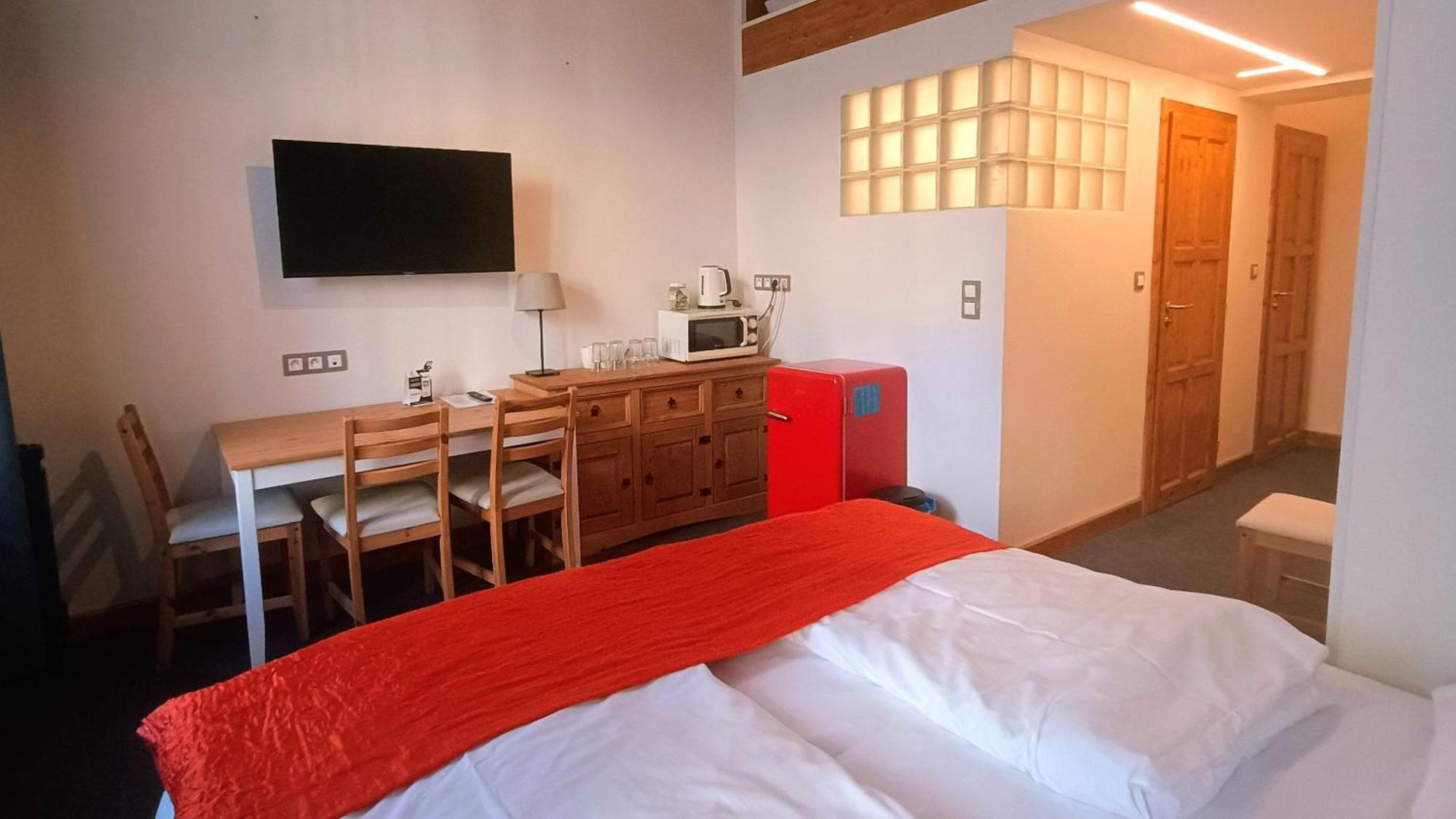 S42 Hotel Prag Oda fotoğraf