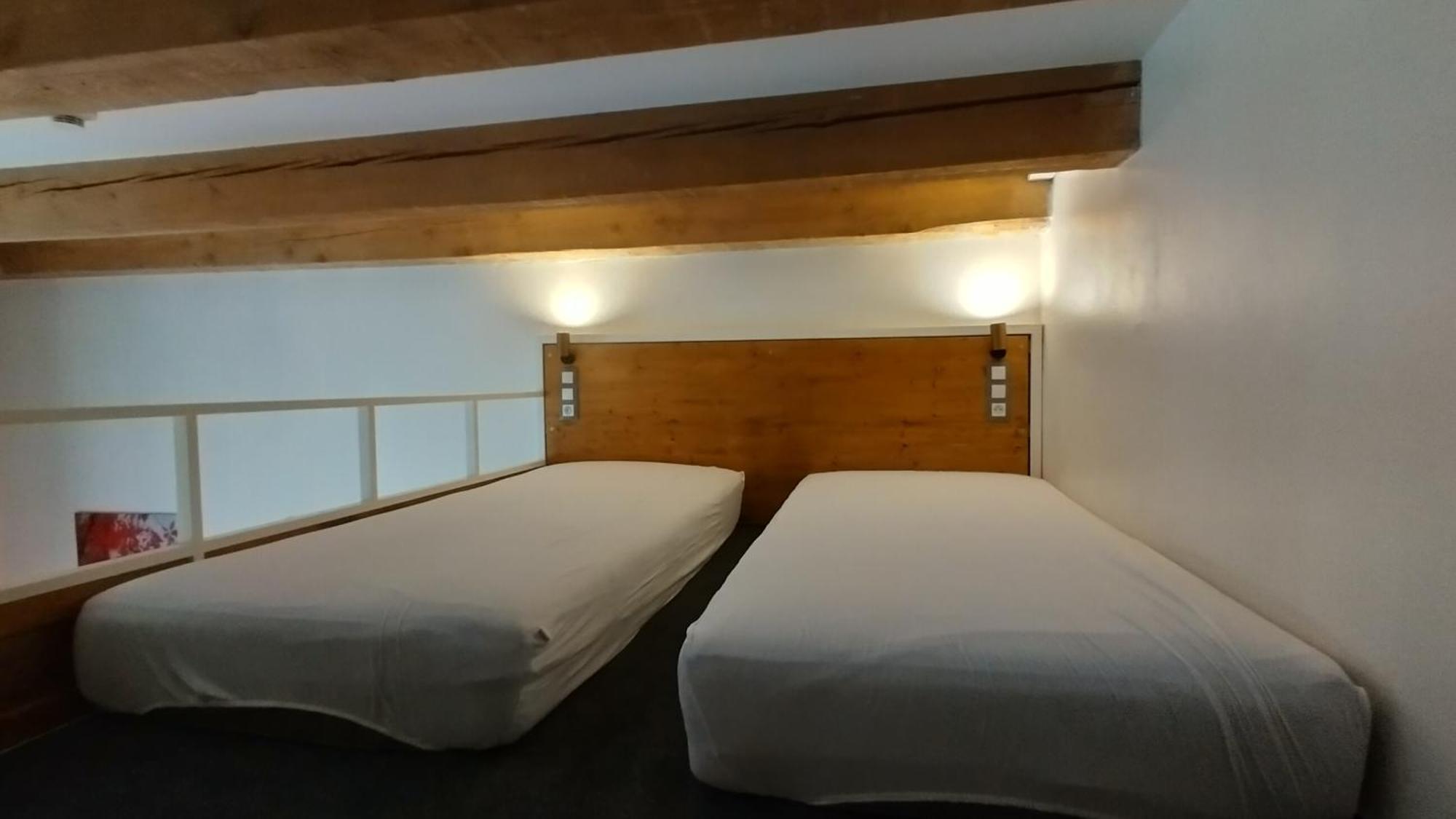 S42 Hotel Prag Oda fotoğraf